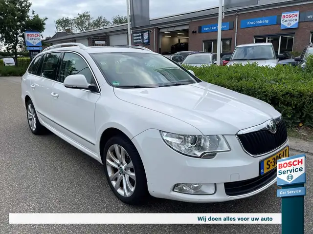 Skoda Superb 1.8 TSI 160pk DSG-7 Elegance Candy White