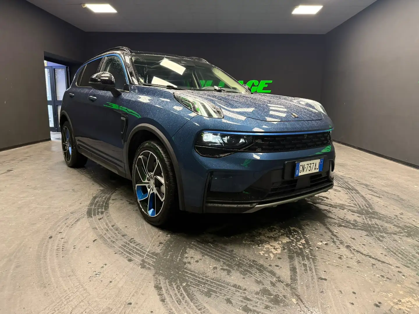 Lynk & Co 01 1.5  phev auto Blau - 1