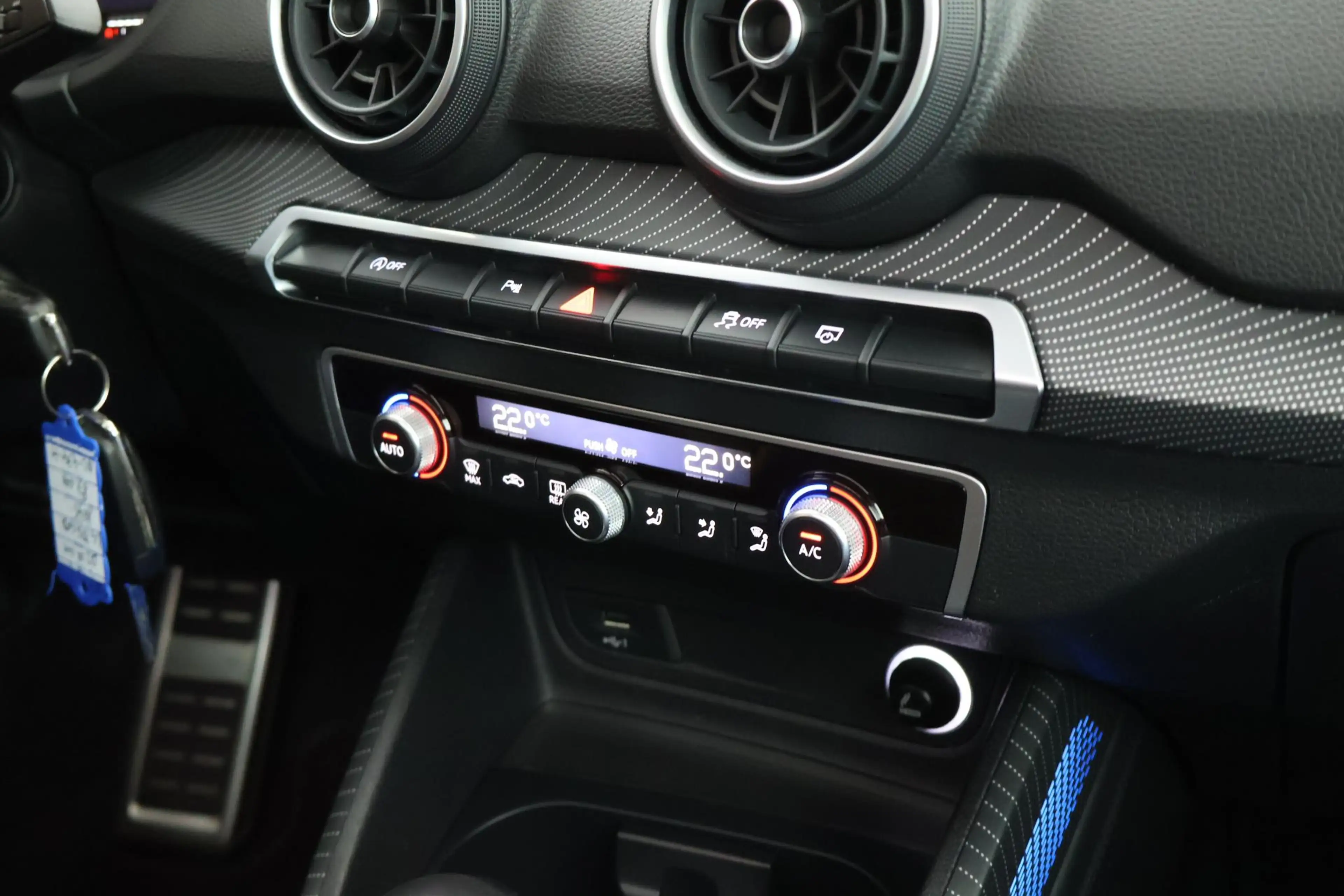 Audi Q2 1.4 TFSI 150pk CoD Edition One Panoramadak Trekhaa — photo 31