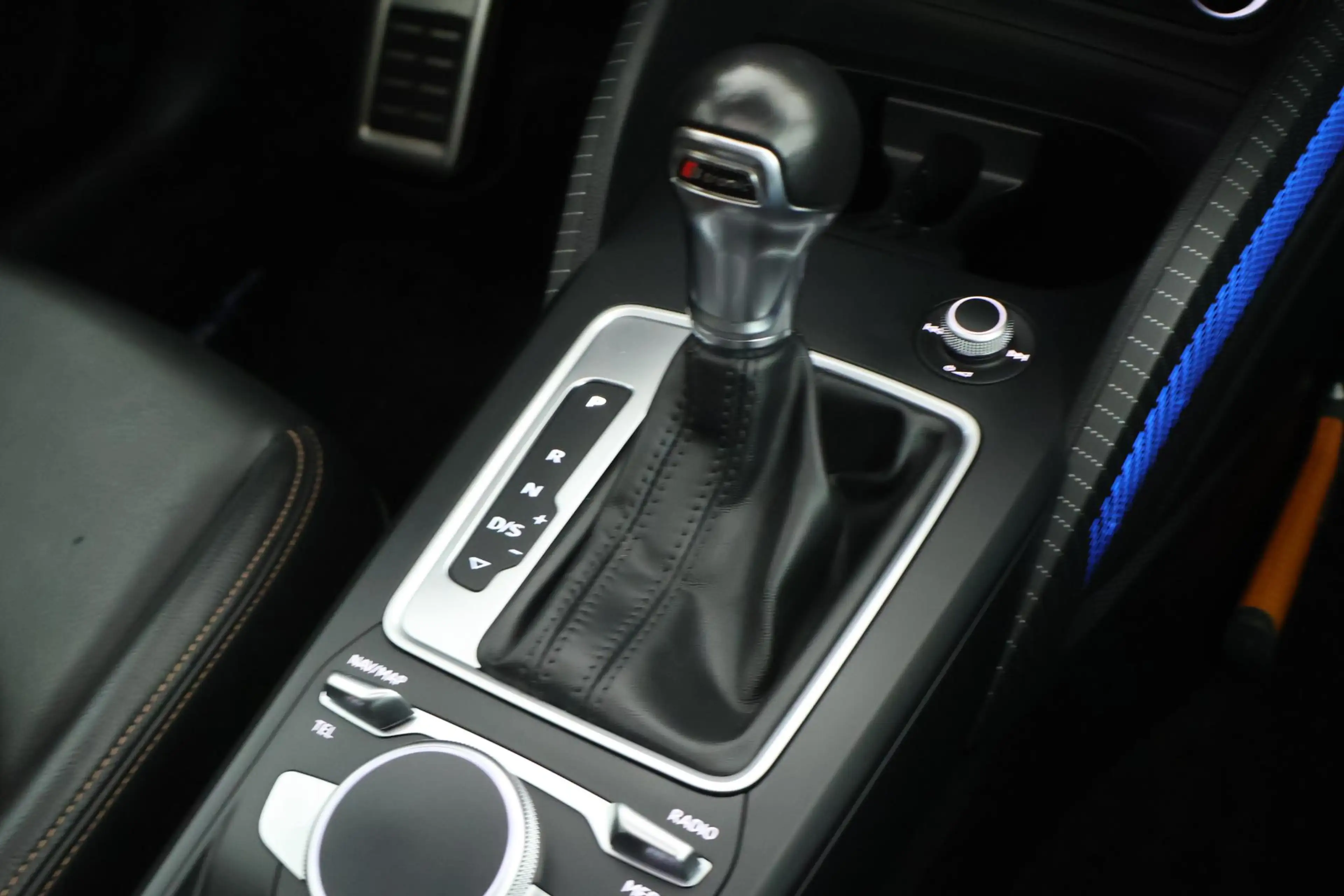Audi Q2 1.4 TFSI 150pk CoD Edition One Panoramadak Trekhaa — photo 32