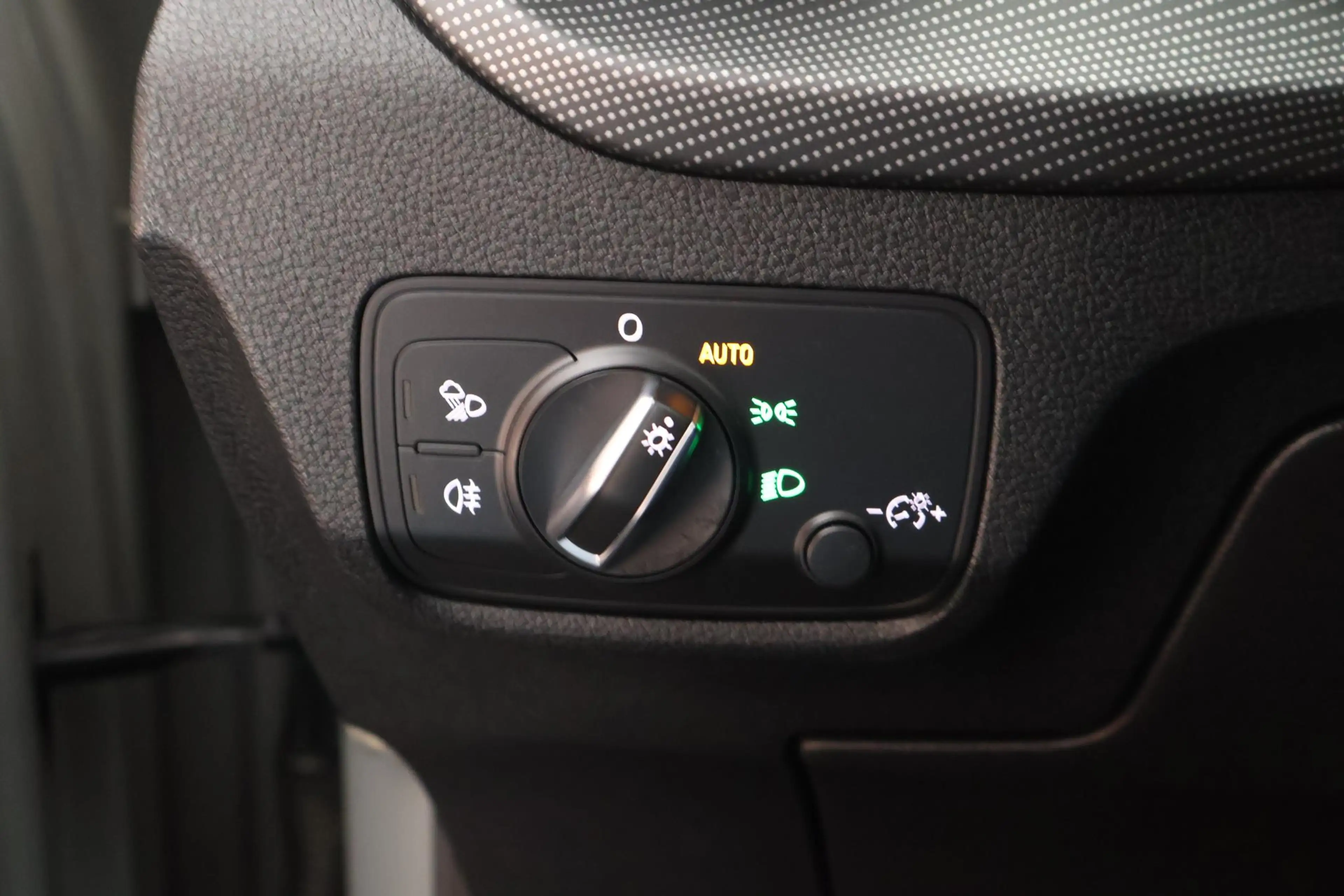 Audi Q2 1.4 TFSI 150pk CoD Edition One Panoramadak Trekhaa — photo 18