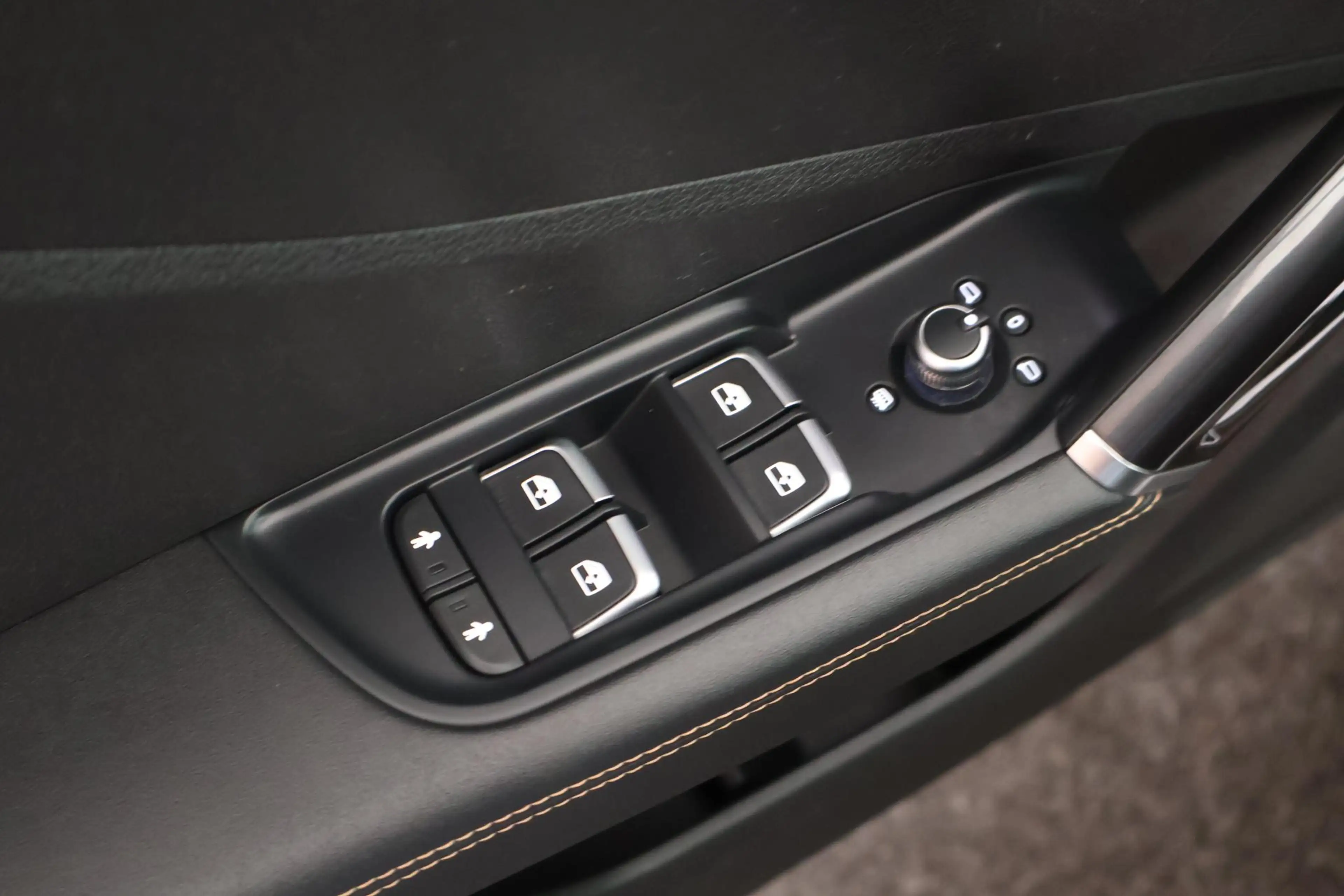 Audi Q2 1.4 TFSI 150pk CoD Edition One Panoramadak Trekhaa — photo 17