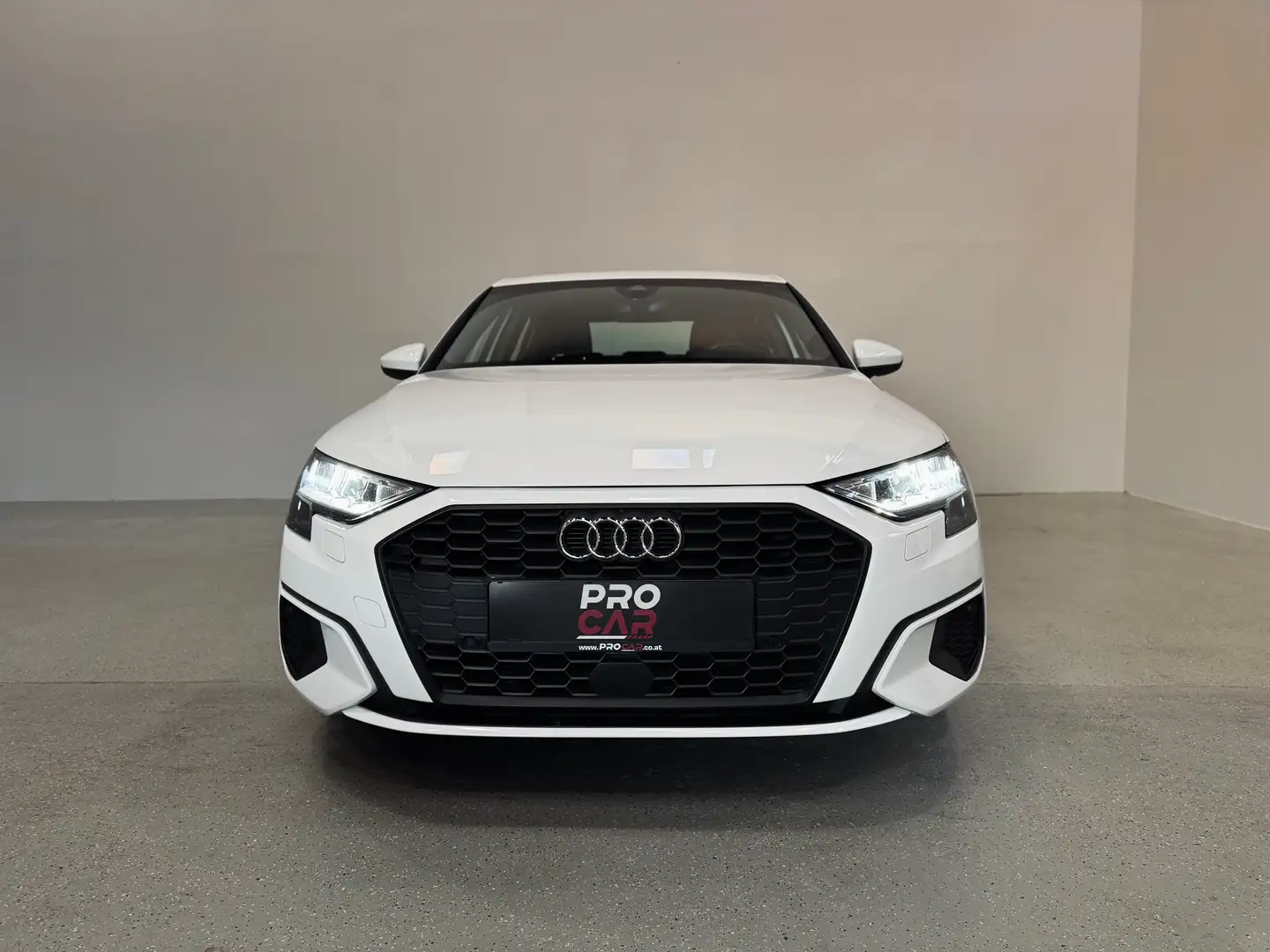Audi A3 30 TDI Limousine S-Tronic Sport Weiß - 2
