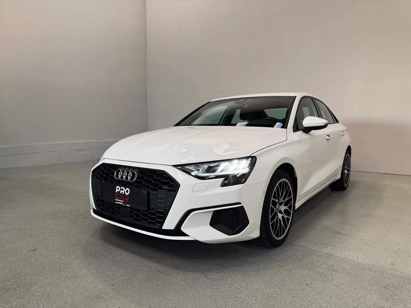 Audi A3 30 TDI Limousine S-Tronic Sport Weiß - 1