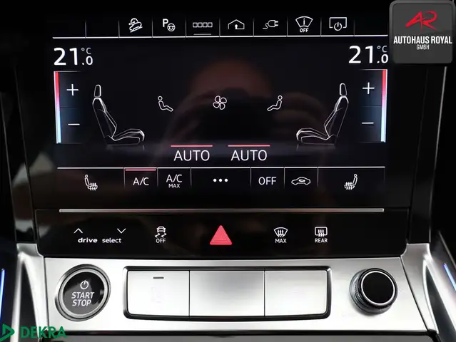 Audi E-Tron view 24