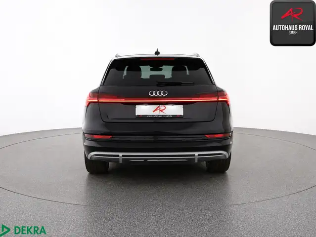 Audi E-Tron view 4