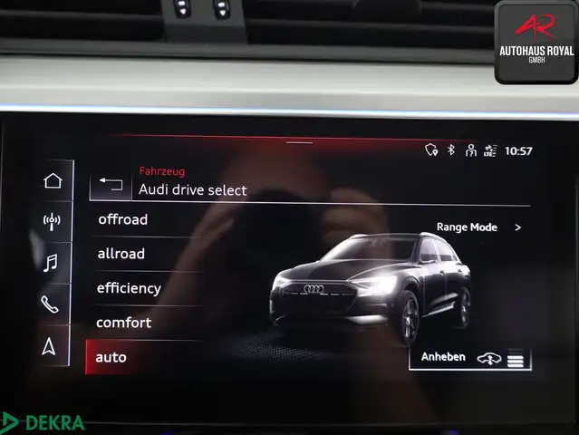 Audi E-Tron view 22