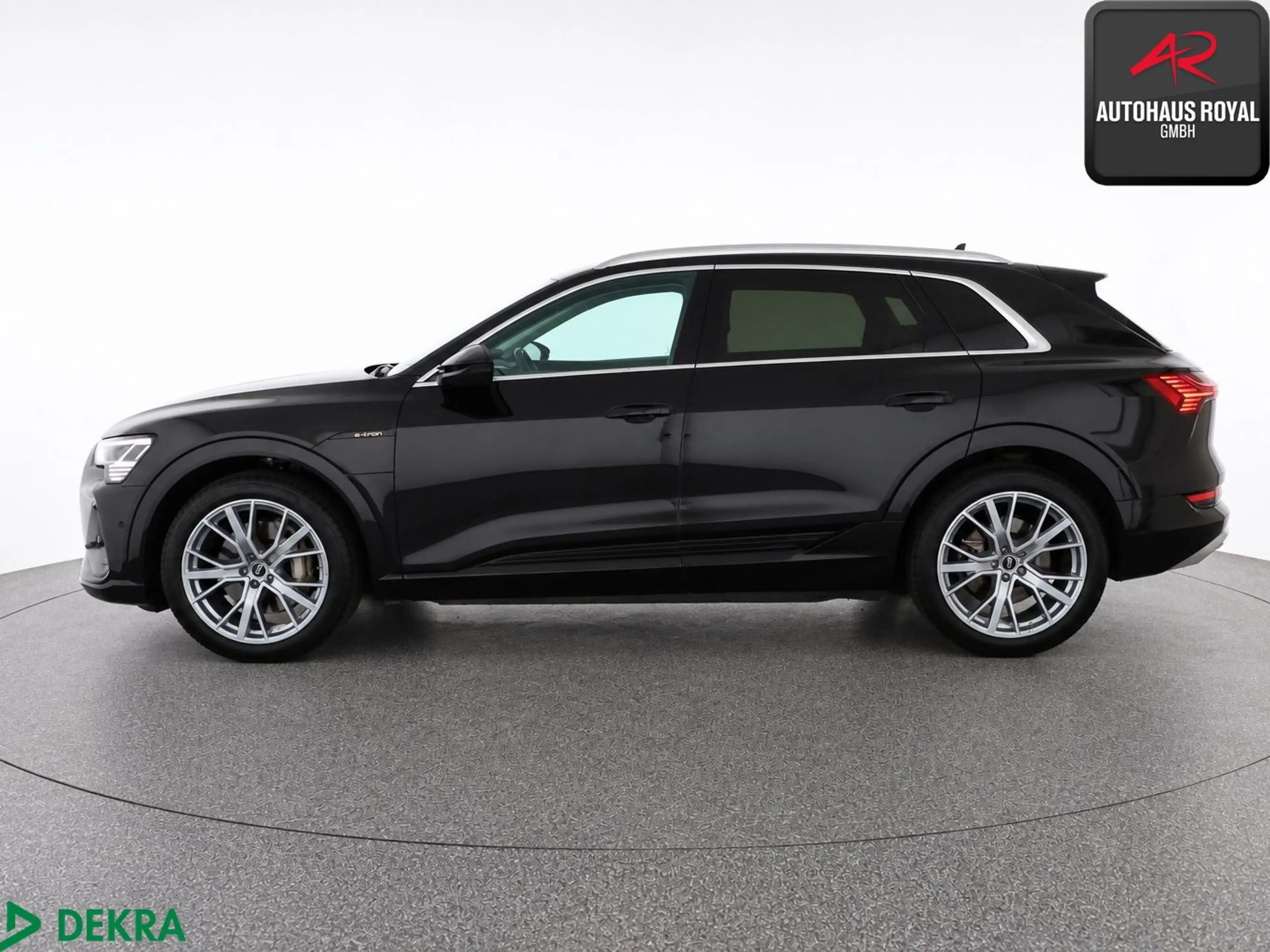 Audi e-tron 55 qu S LINE NACHTSICHT,HUD,KEYLESS,ACC — photo 2
