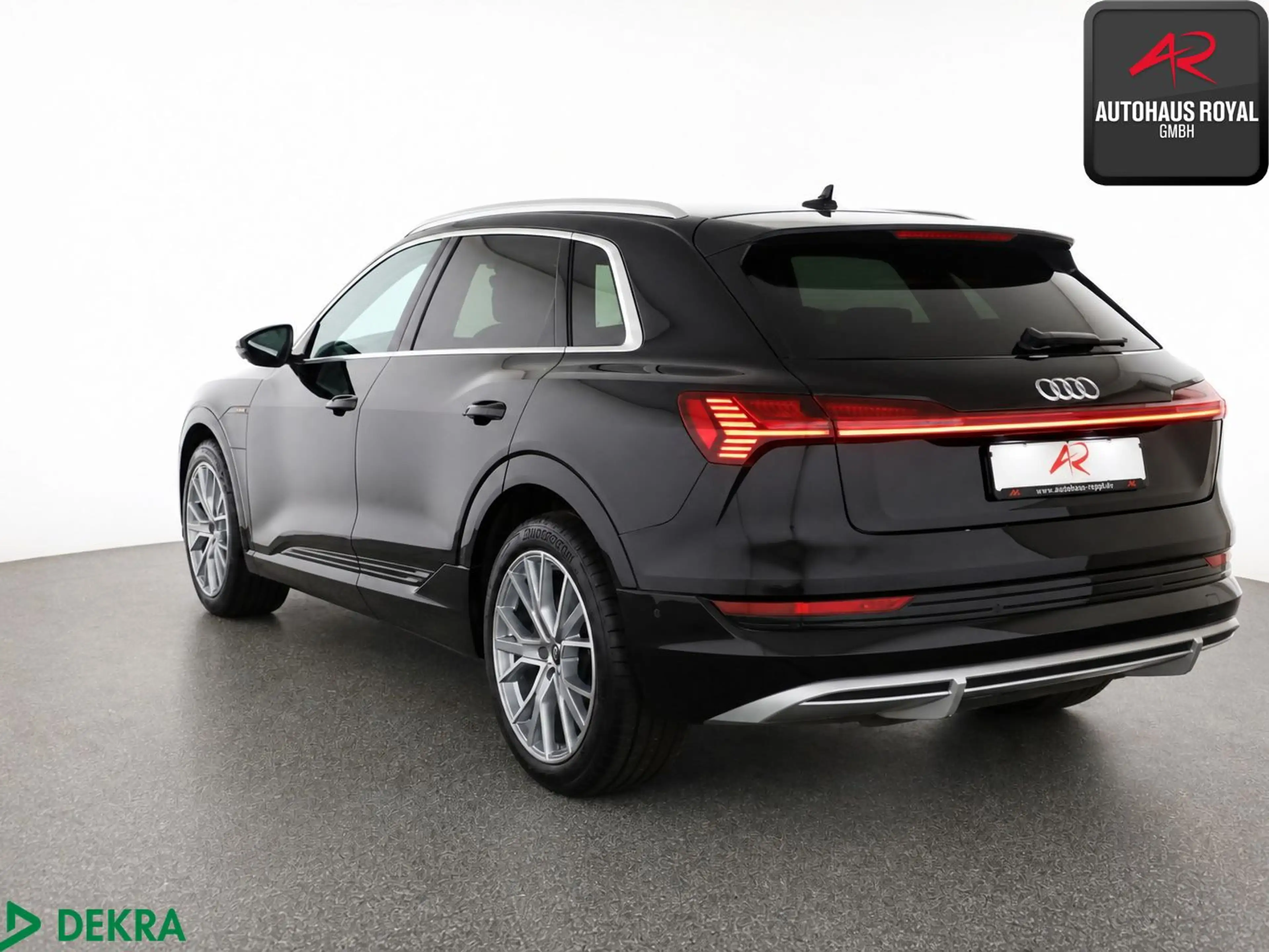 Audi e-tron 55 qu S LINE NACHTSICHT,HUD,KEYLESS,ACC — photo 3