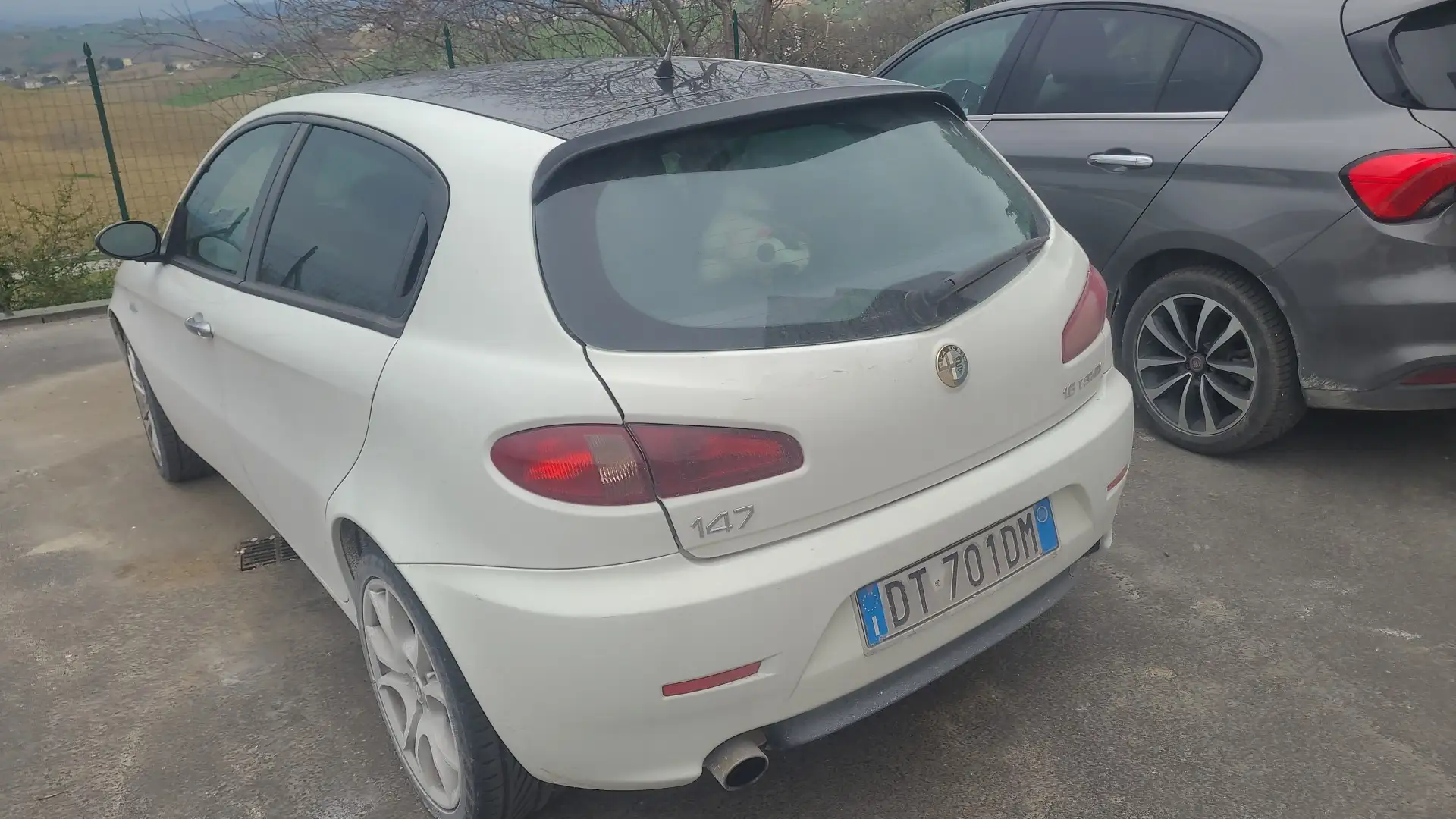 Alfa Romeo 147 5p 1.6 ts 16v BlackLine 105cv - 1