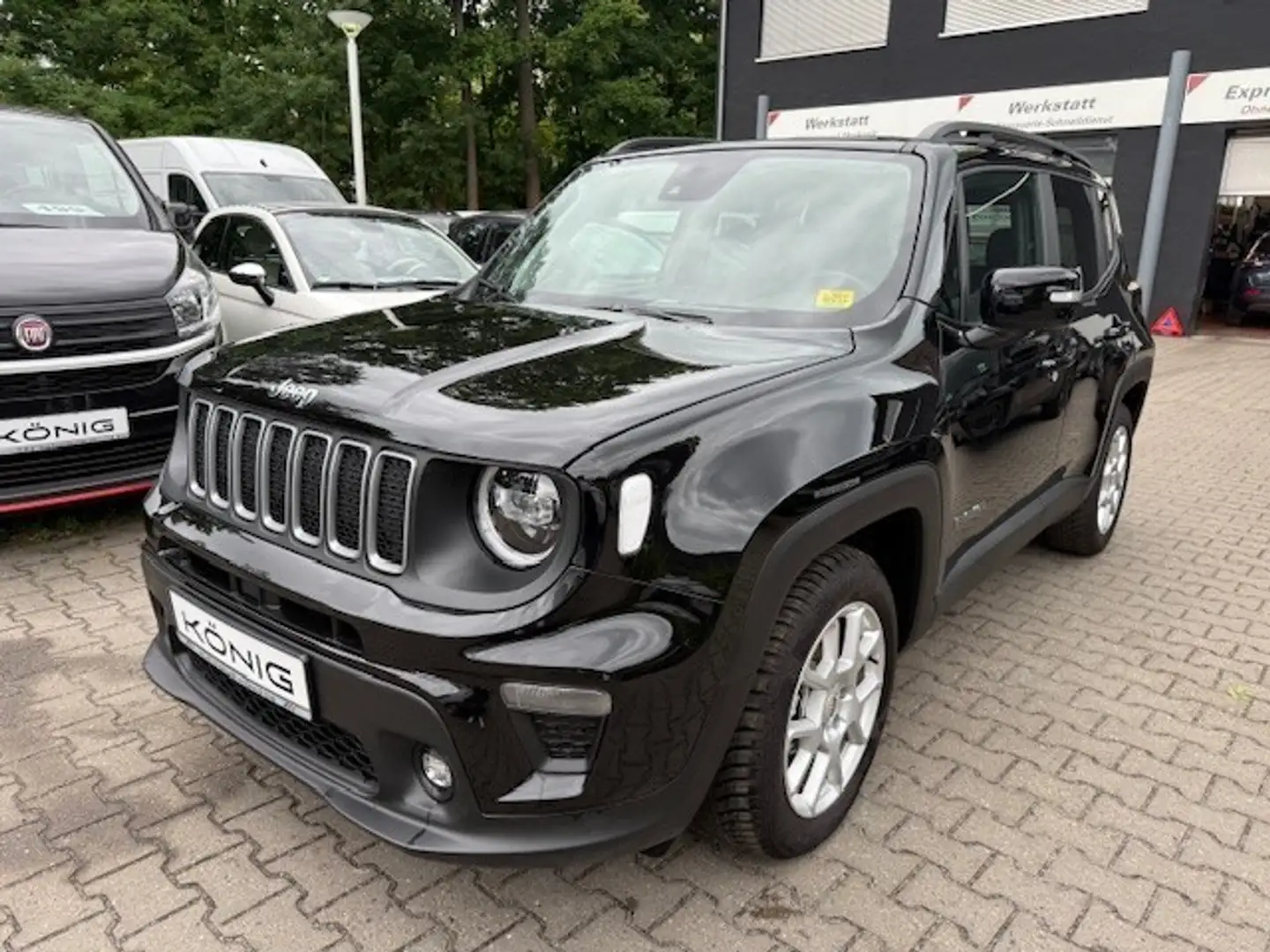 Jeep Renegade MY23 Limited 1.5l MHEV 130PS Automatik Schwarz - 1