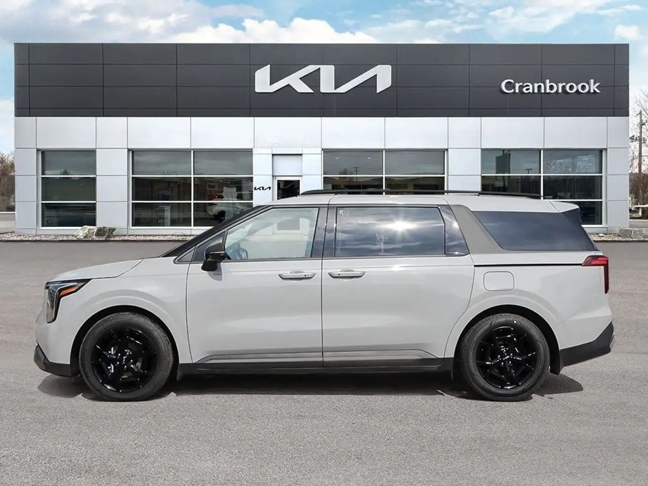 Kia Carnival снимка Kia Carnival