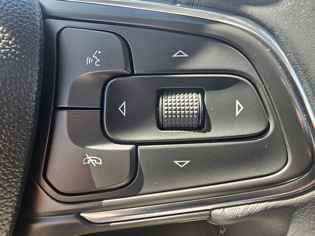 Buick Envision снимка Buick Envision