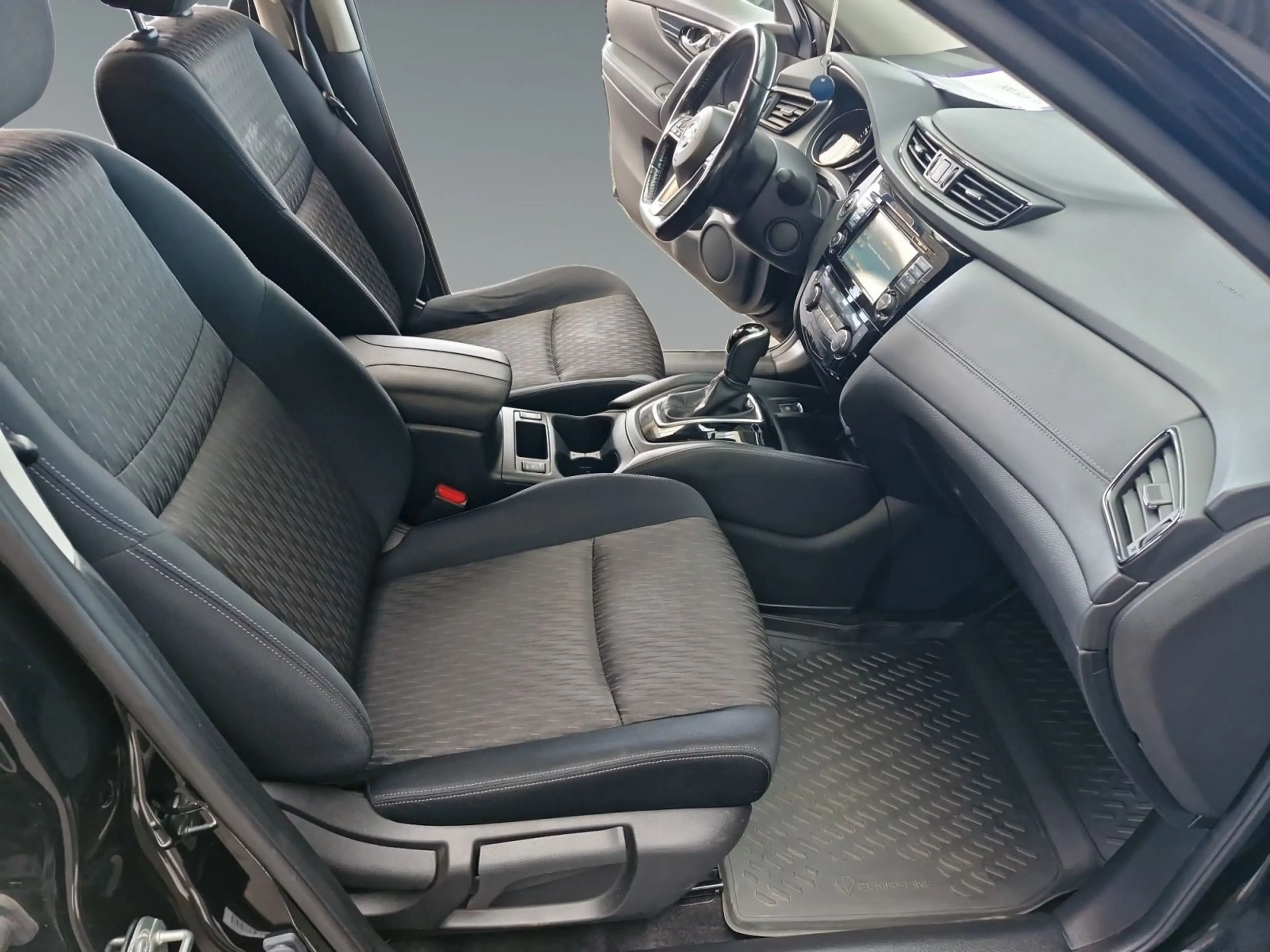 Nissan X-Trail 1.3 DIG-T N-Connecta 4x2 — photo 15