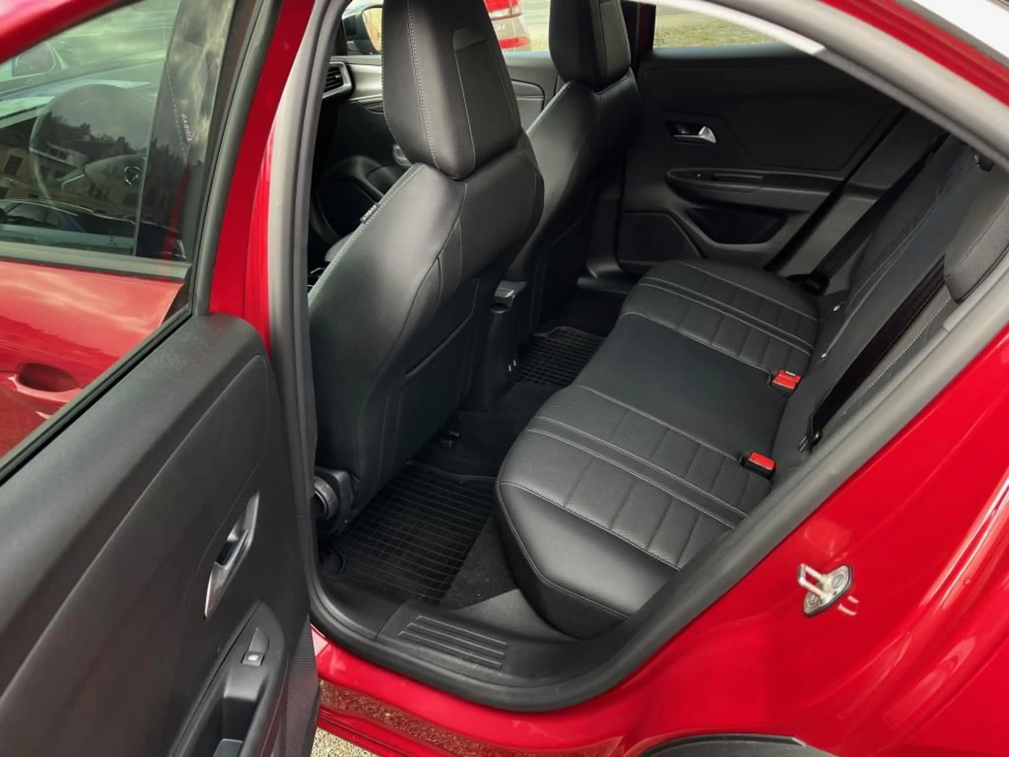 Opel Mokka-E Elegance 136PS IntelliLux/SHZ/Klimaautom — photo 14