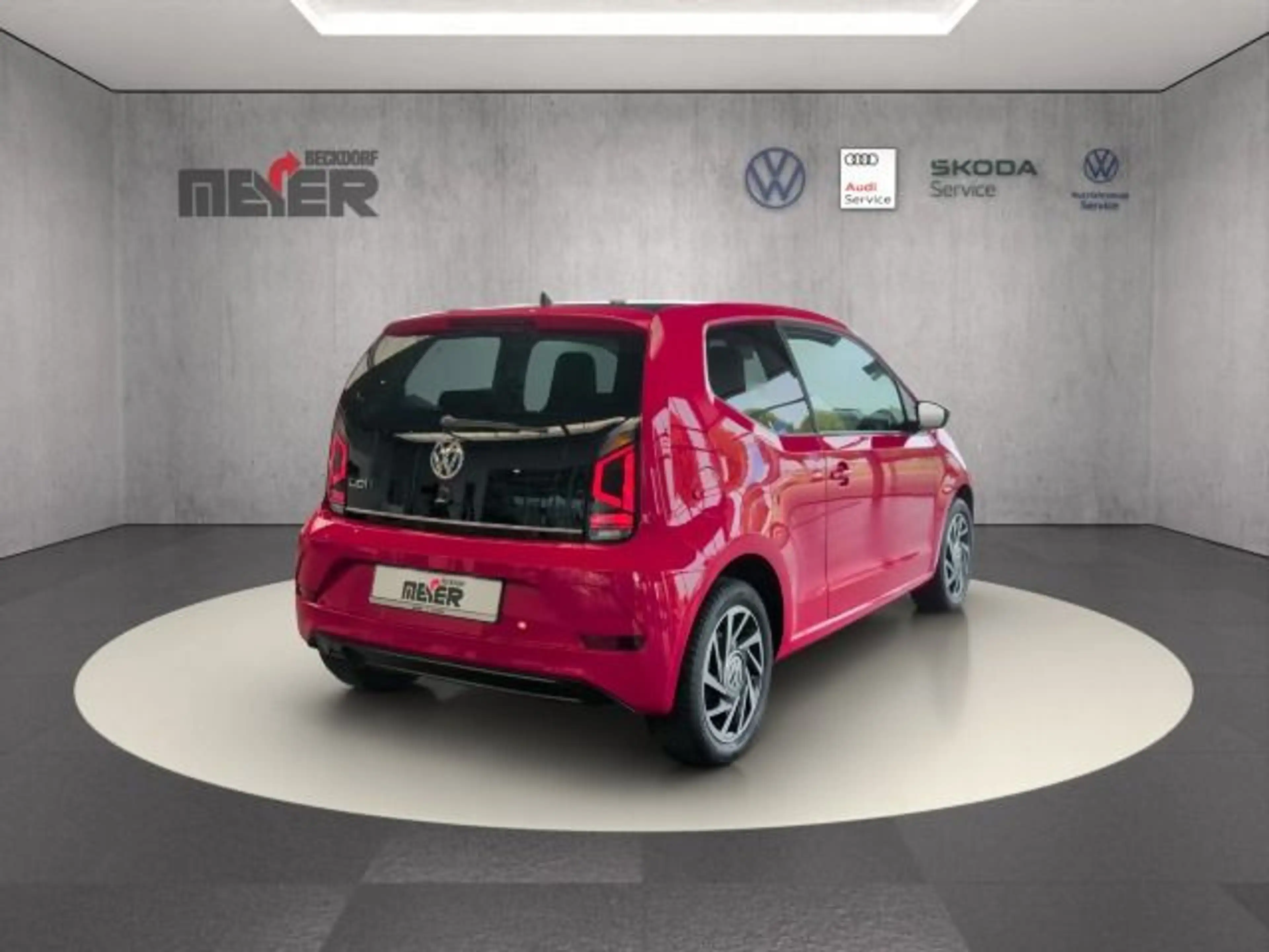 Volkswagen up! join up! 1.0 TSI — photo 6