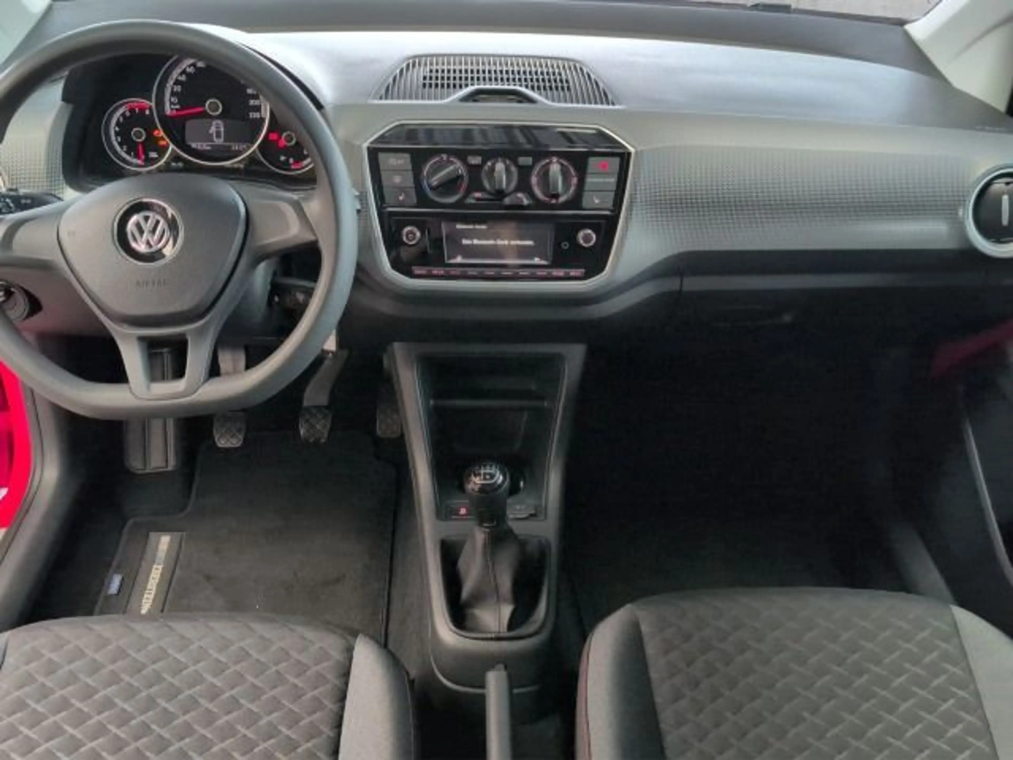 Volkswagen up! join up! 1.0 TSI — photo 13