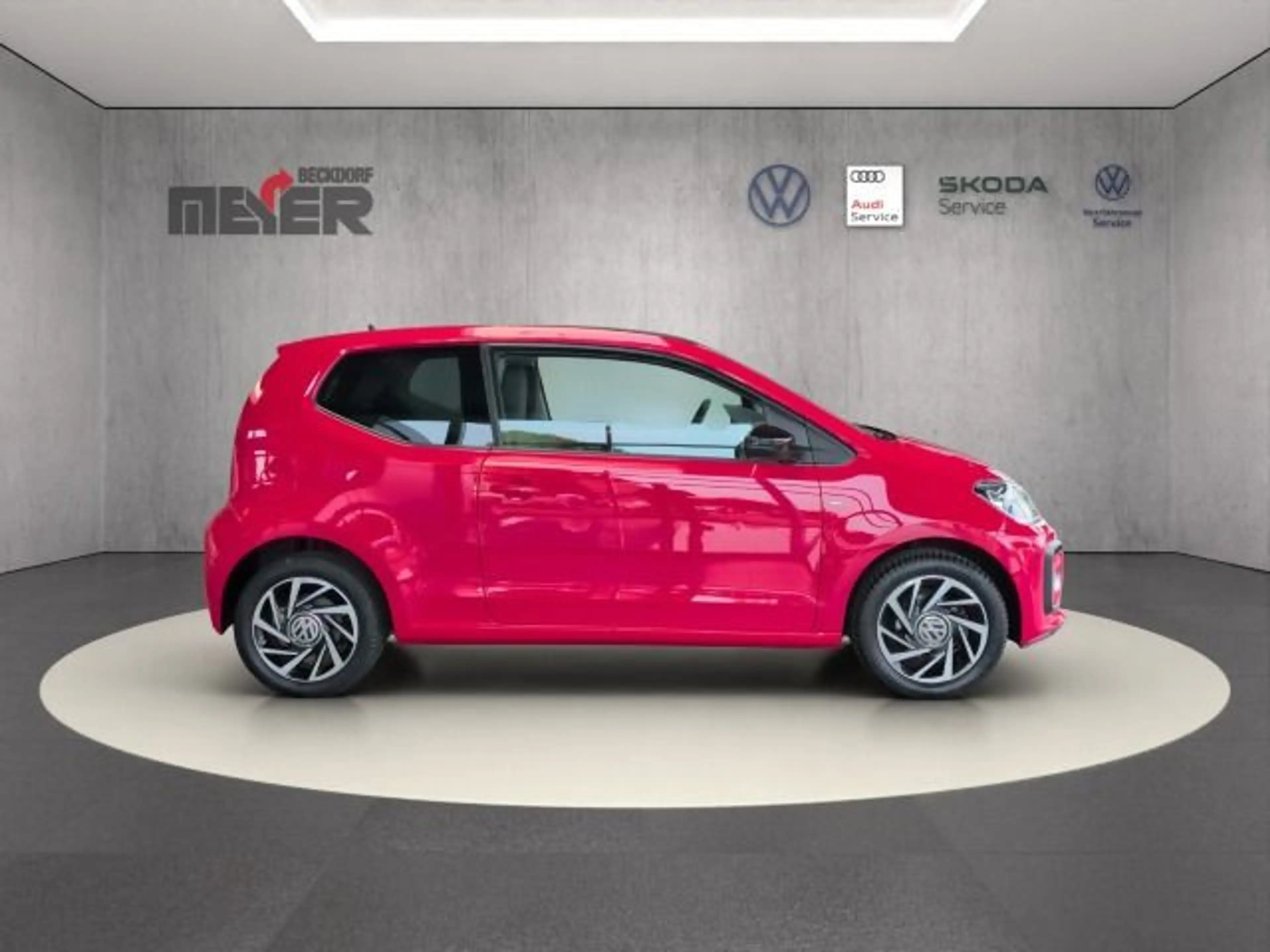Volkswagen up! join up! 1.0 TSI — photo 7