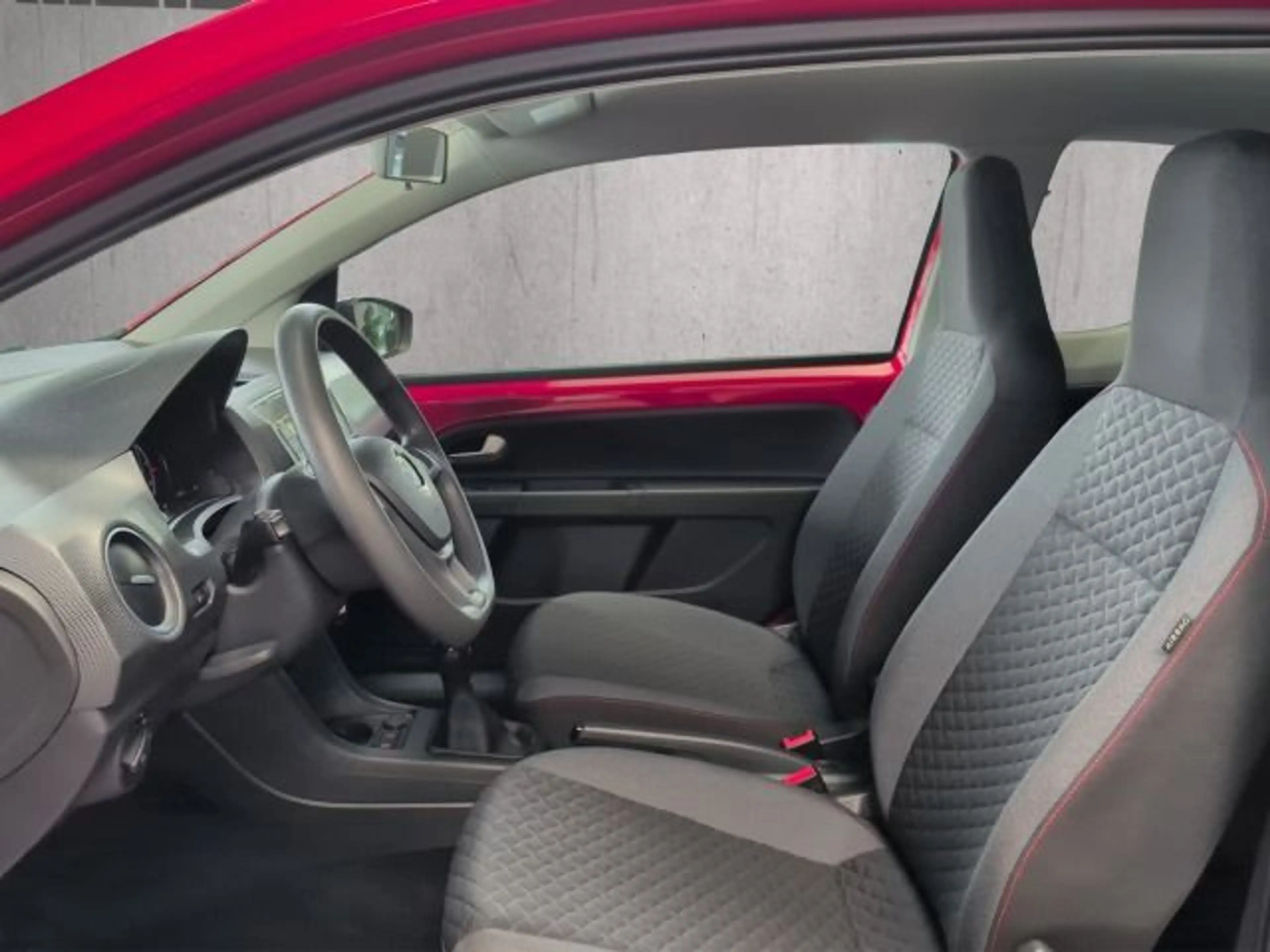 Volkswagen up! join up! 1.0 TSI — photo 9