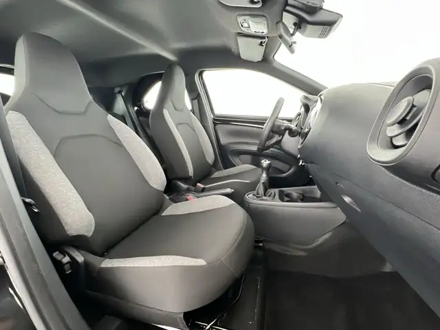 Toyota Aygo X view 9
