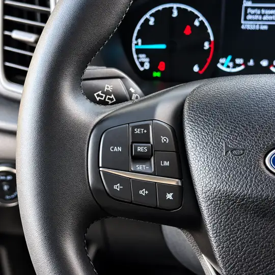 Ford Transit Custom 2022, foto 14
