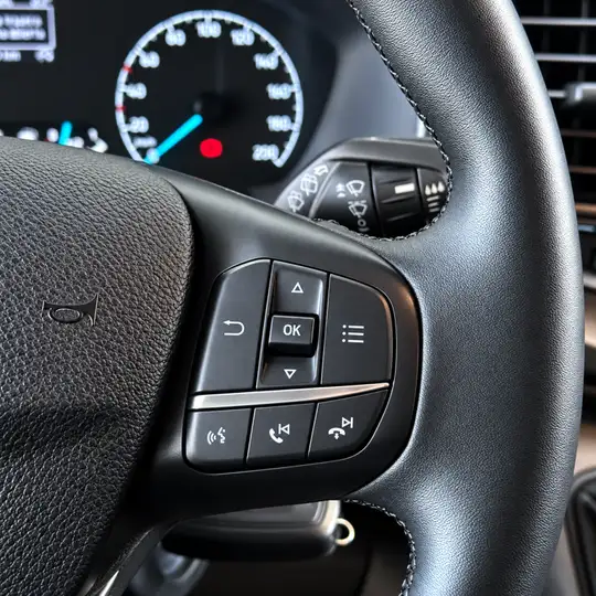 Ford Transit Custom 2022, foto 16
