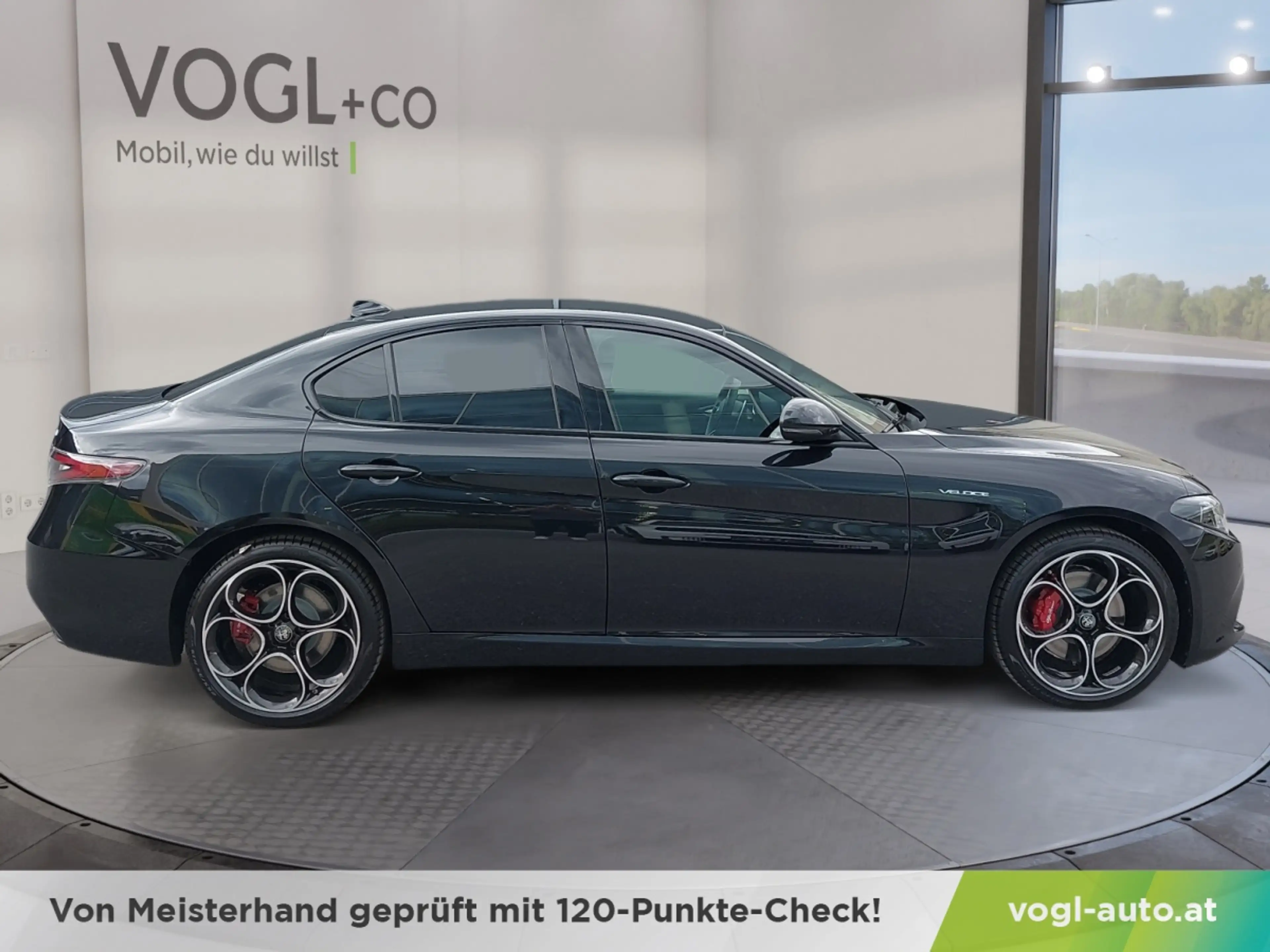 Alfa Romeo Giulia Veloce 210PS Q4 — photo 8