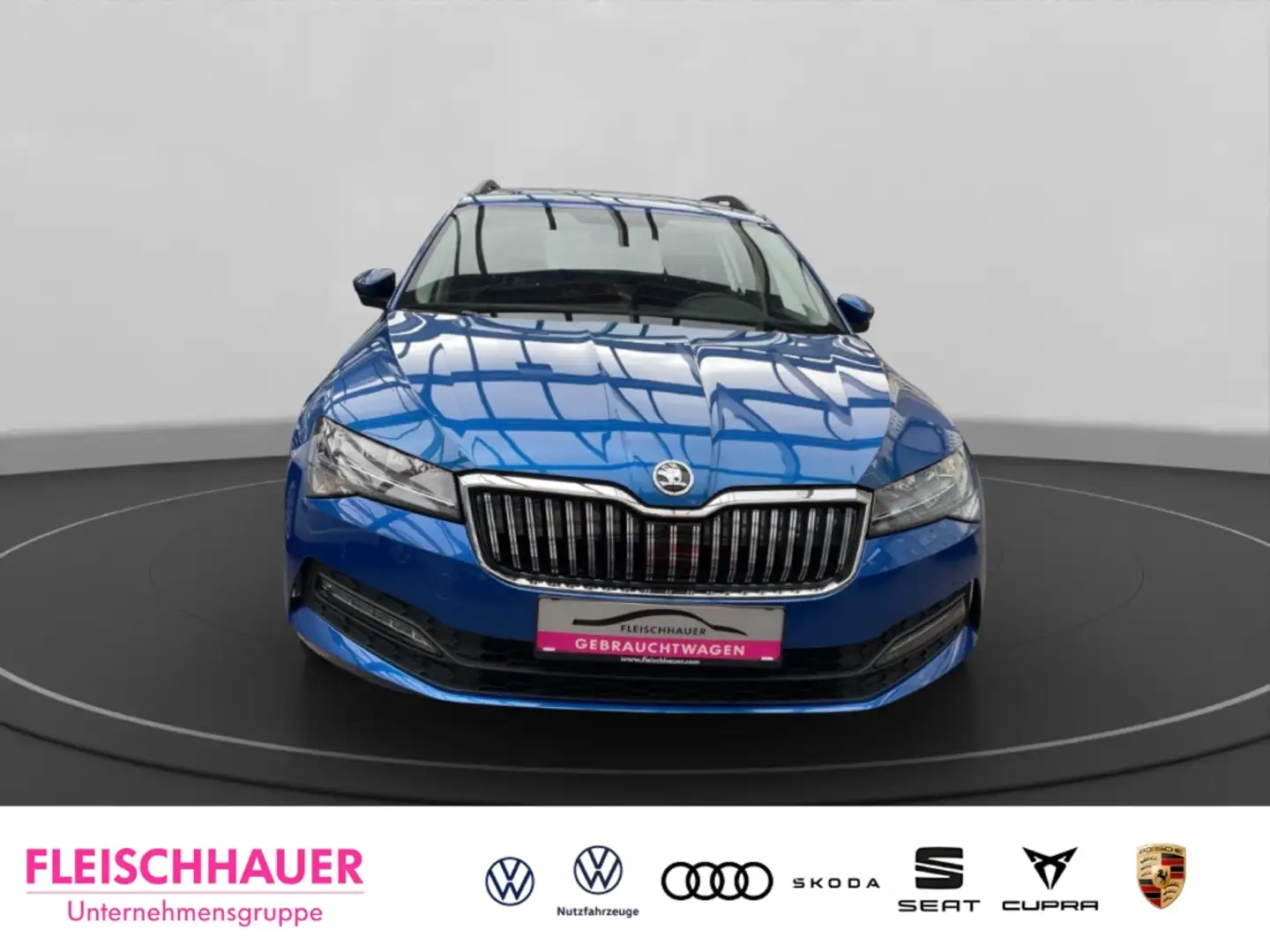 Skoda Superb Combi 2.0 TDI DSG AHK Digitales Cockpit LED El. He Blau - 2