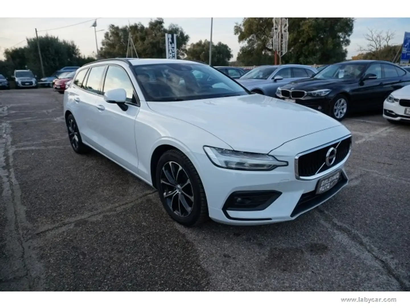 Volvo V60 D4 Geartronic Inscription Wit - 1