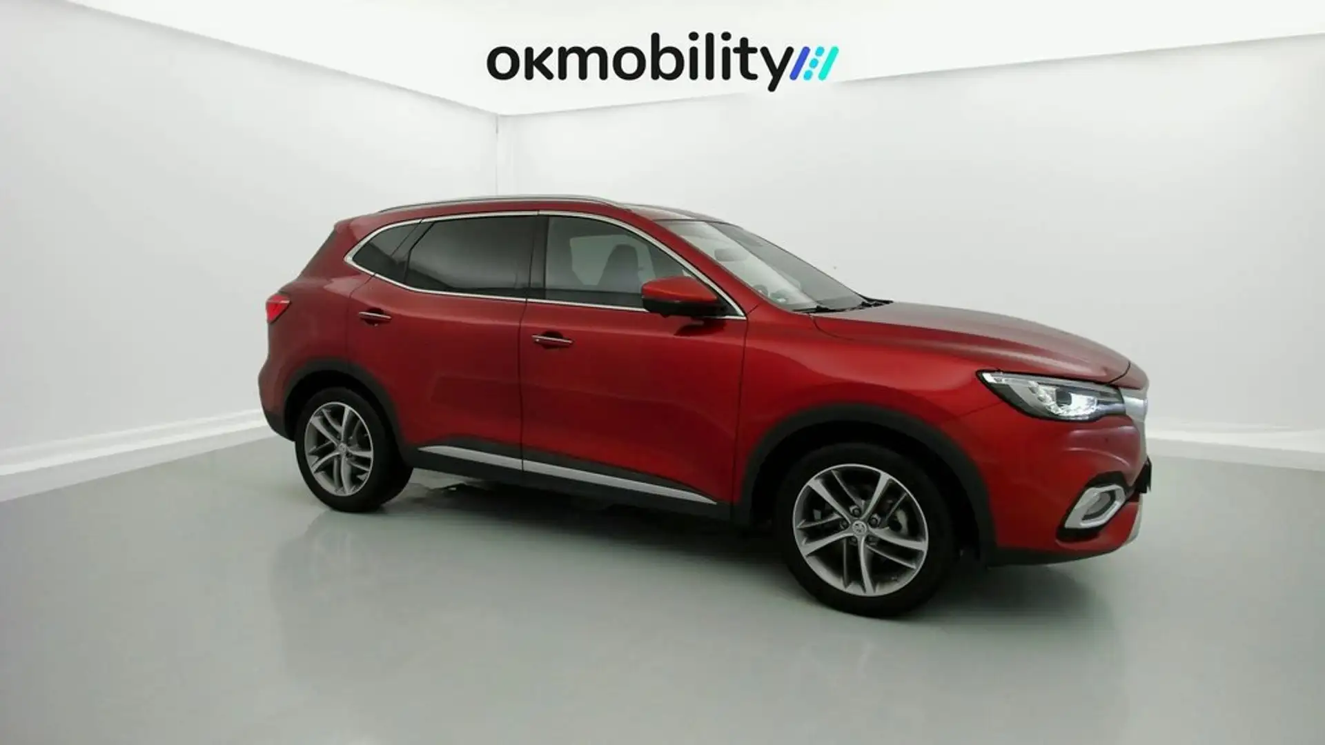MG HS 1.5 Turbo GDI Luxury DCT Rojo - 2