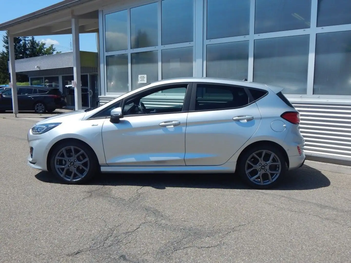 Ford Fiesta 1.0 EcoBoost S&S ST-LINE Silber - 2