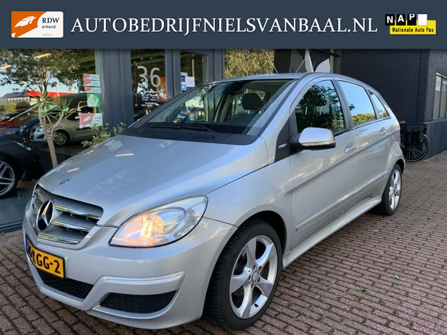 Mercedes-Benz B 160 BlueEFFICIENCY Business NL Auto! Gri - 1