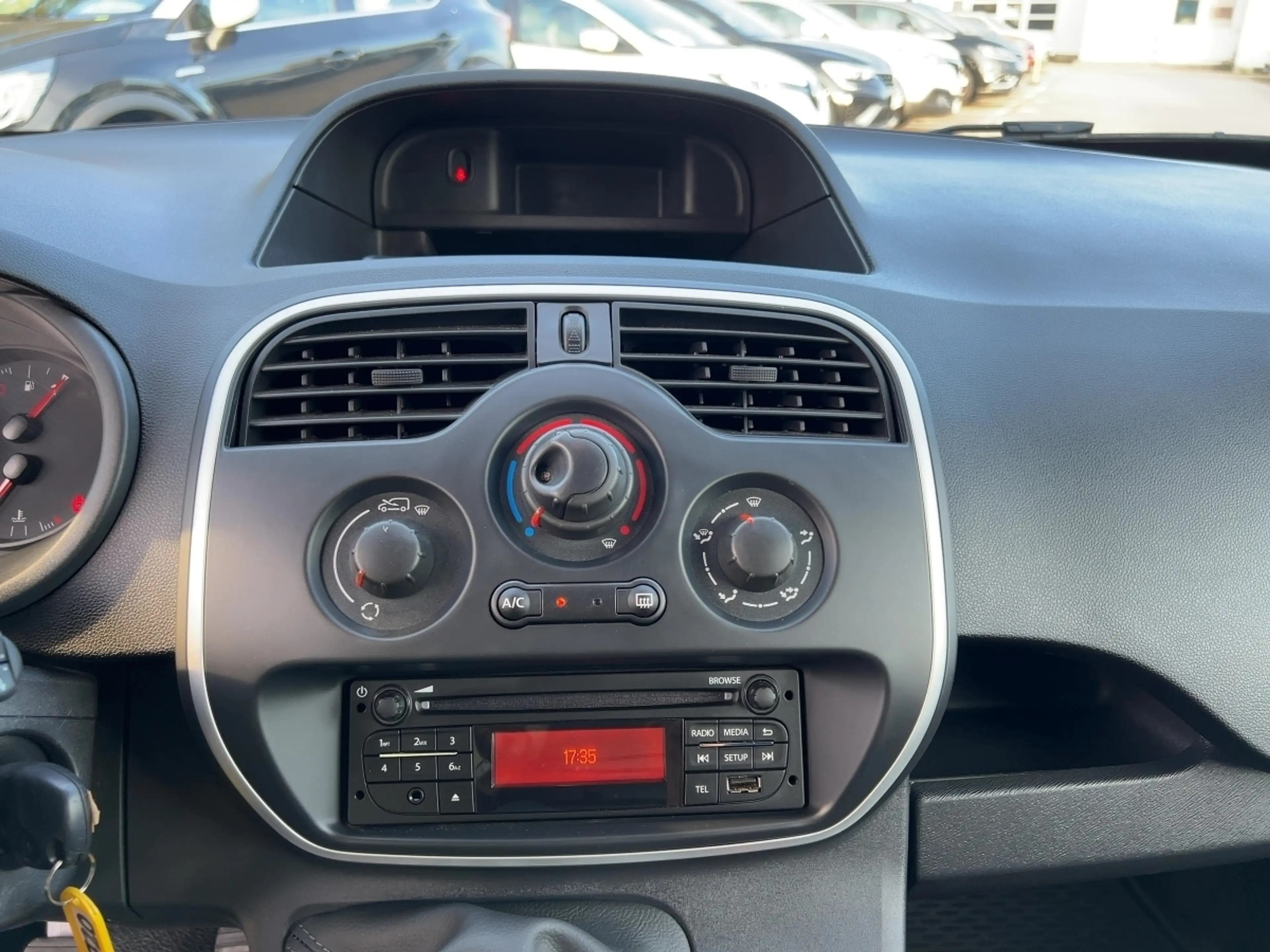 Renault Kangoo 1.5 dCi 115 Rapid Extra — photo 12