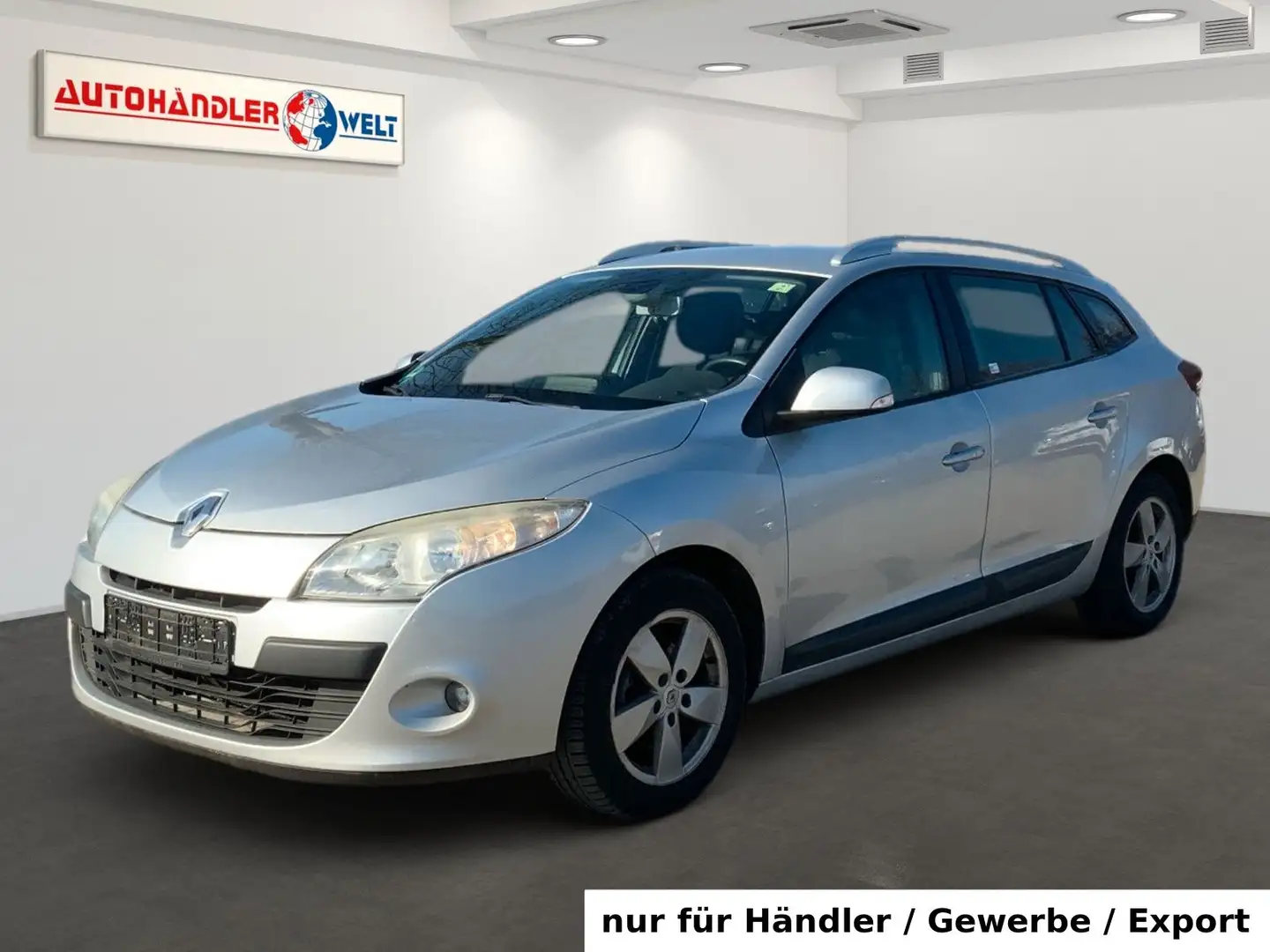 Renault Megane III Grandtour 1.6 Expression Grau - 1