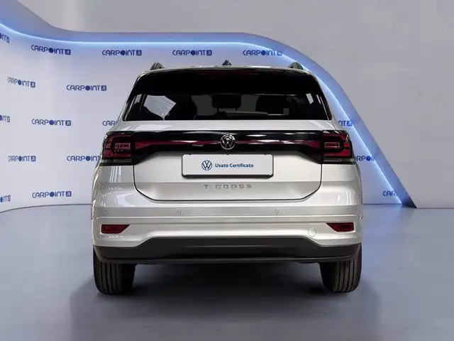 Volkswagen T-Cross view 5