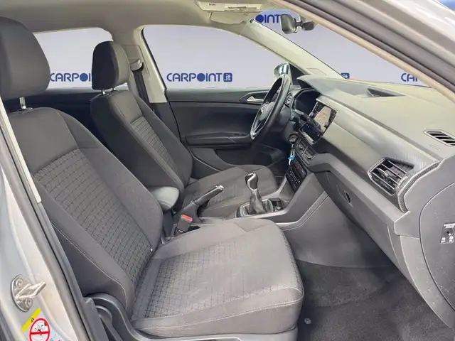 Volkswagen T-Cross view 16