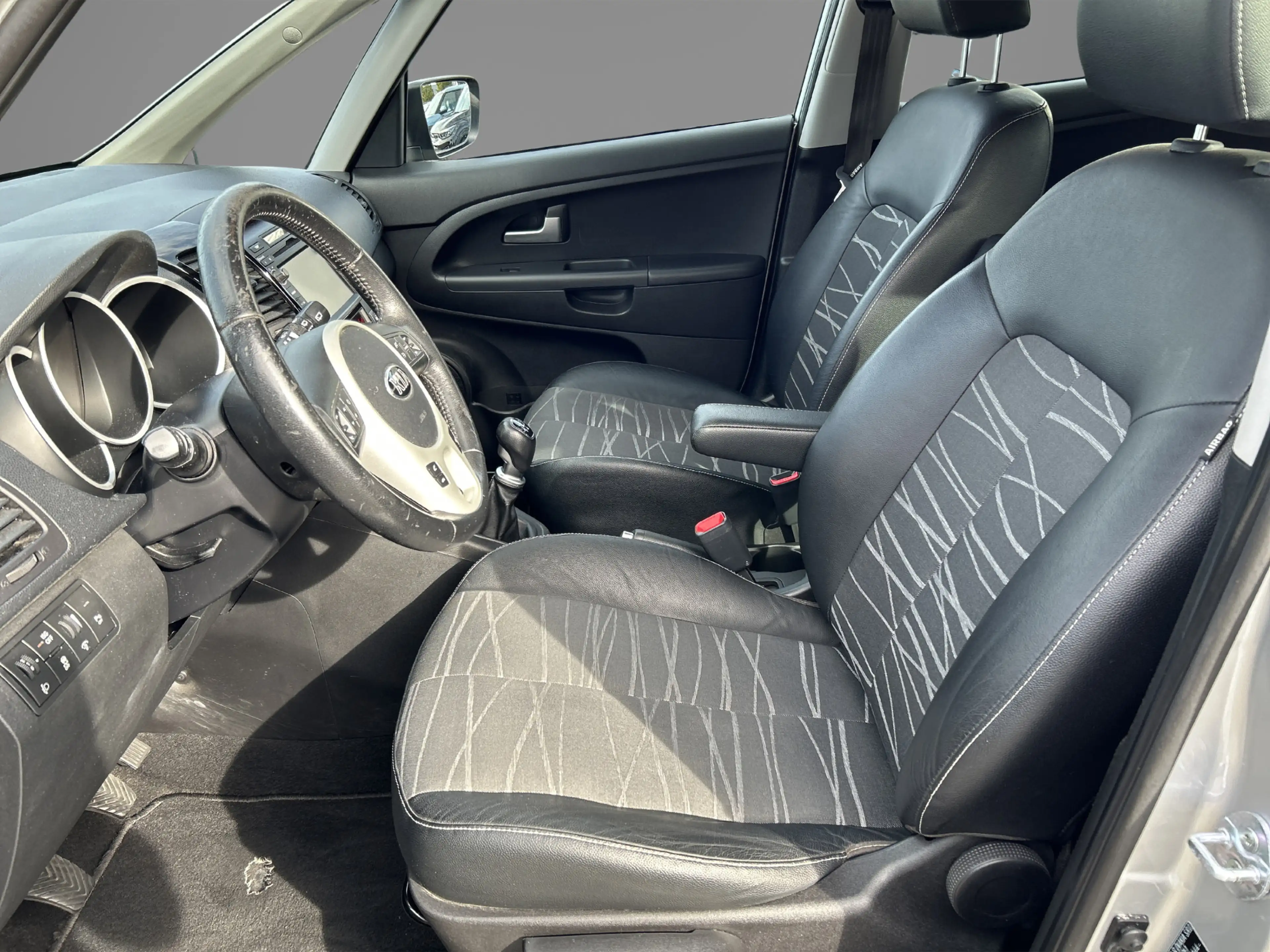 Kia Venga 1.4 CVVT Super Pack | Trekhaak | Climate Control | — photo 12