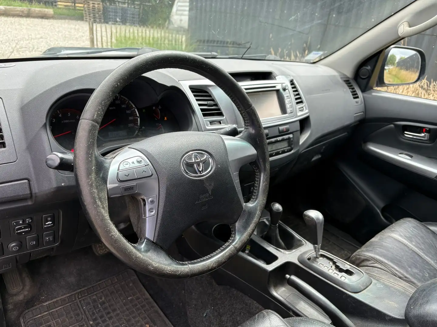 Toyota Hilux 3.0 D-4D 4WD STX - 2