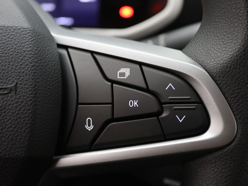 Dacia Spring Expression 70 24.3 kWh Achteruitrijcamera | Apple — photo 13
