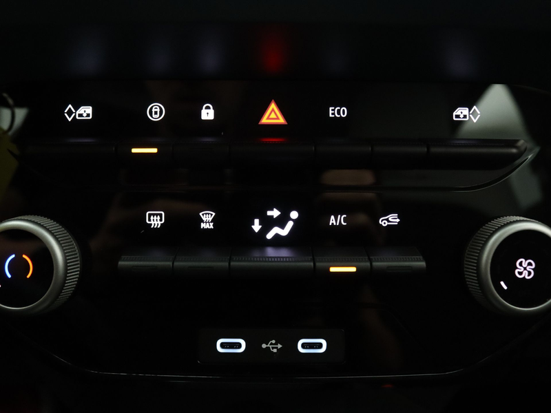 Dacia Spring Expression 70 24.3 kWh Achteruitrijcamera | Apple — photo 7