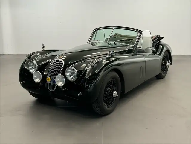 Jaguar XK XK 120 DHC