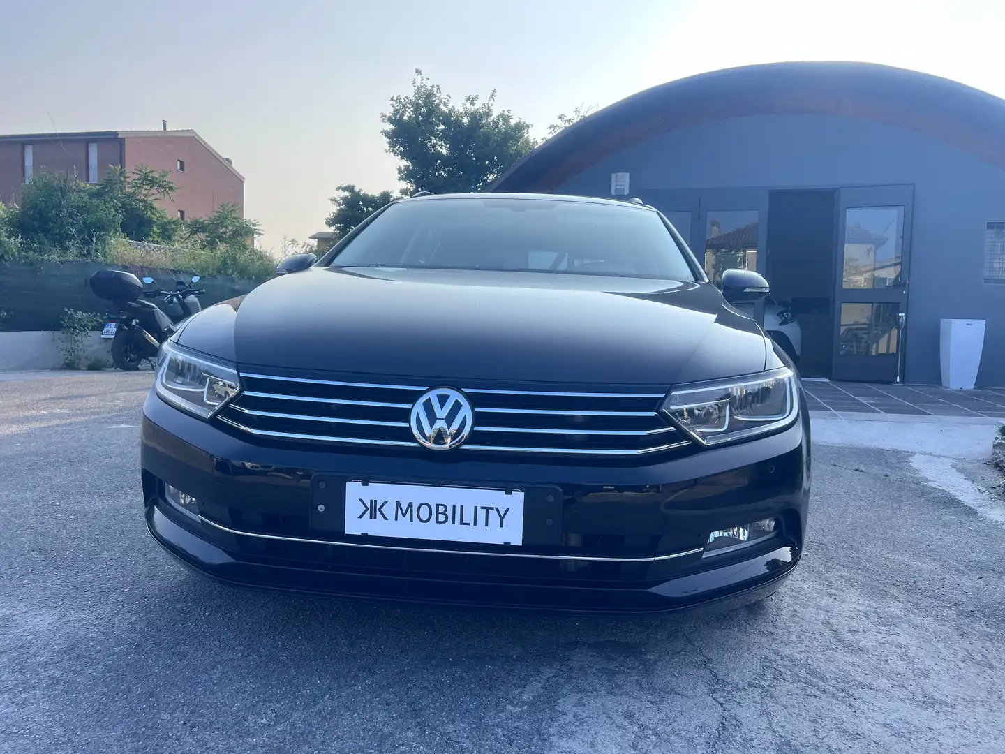 Volkswagen Passat Variant Passat Variant 2.0 tdi Business  150cv dsg Black - 1