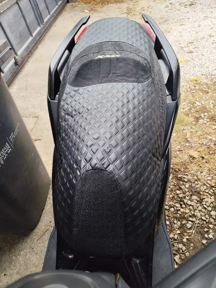 Yamaha X-Max 125