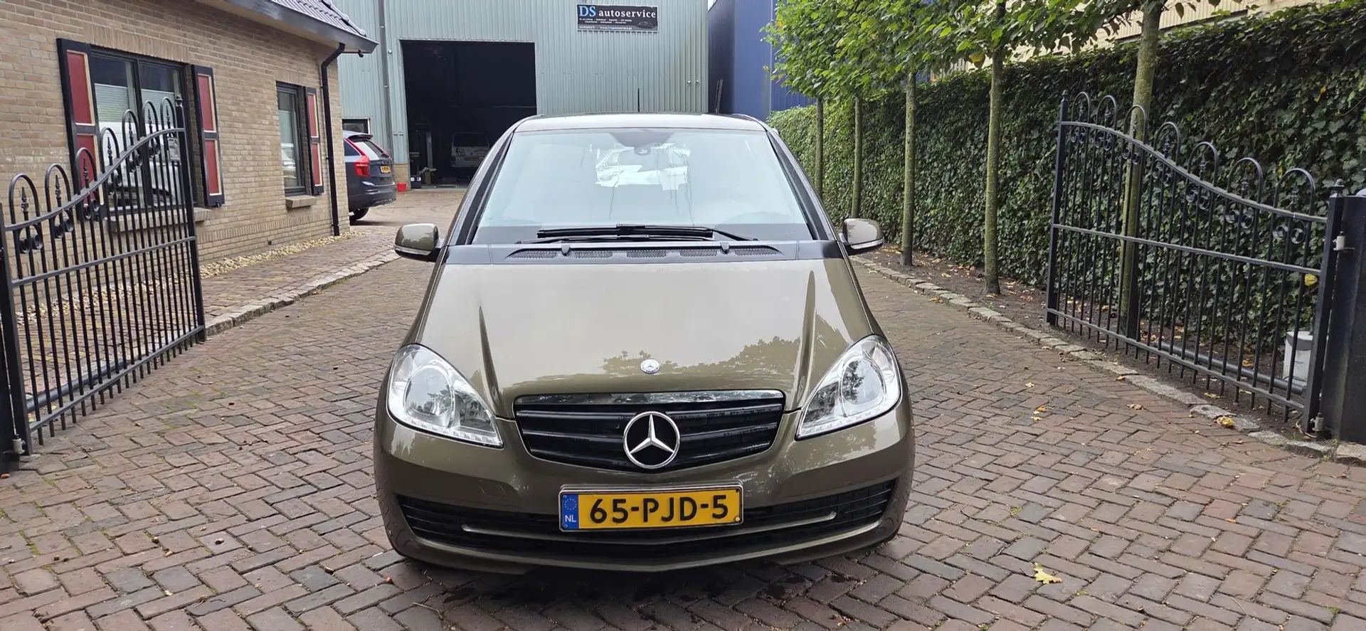 Mercedes-Benz A 160 CDI BlueEFFICIENCY Business Class Brun - 2