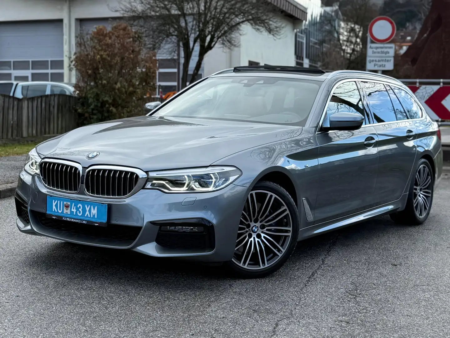BMW 530 530 i xDrive M-Packet *VOLL Gris - 1