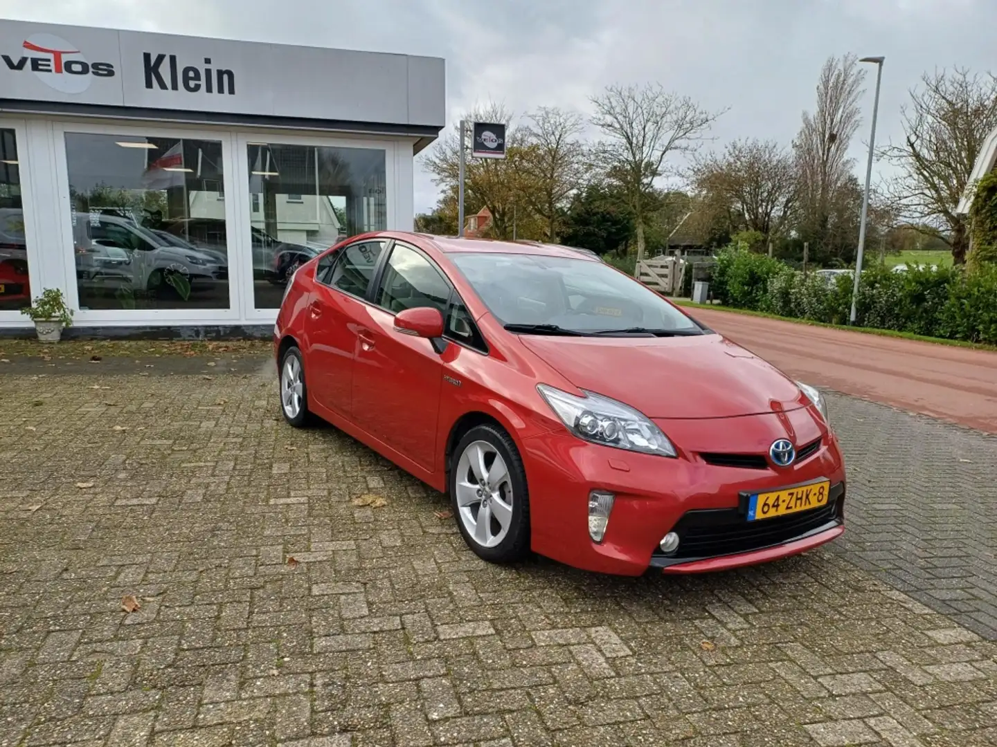 Toyota Prius 1.8 Dynamic Bns Rood - 2