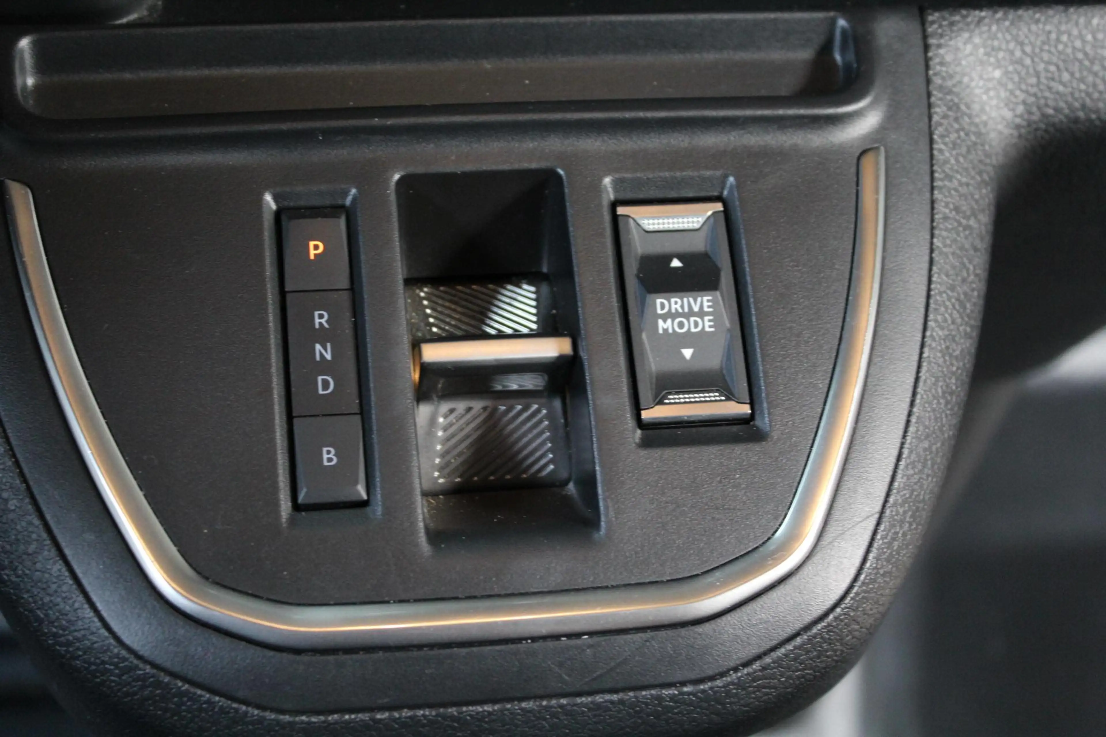 Peugeot e-Expert e-Expert L2 Premium 136 PS SOFORT — photo 11