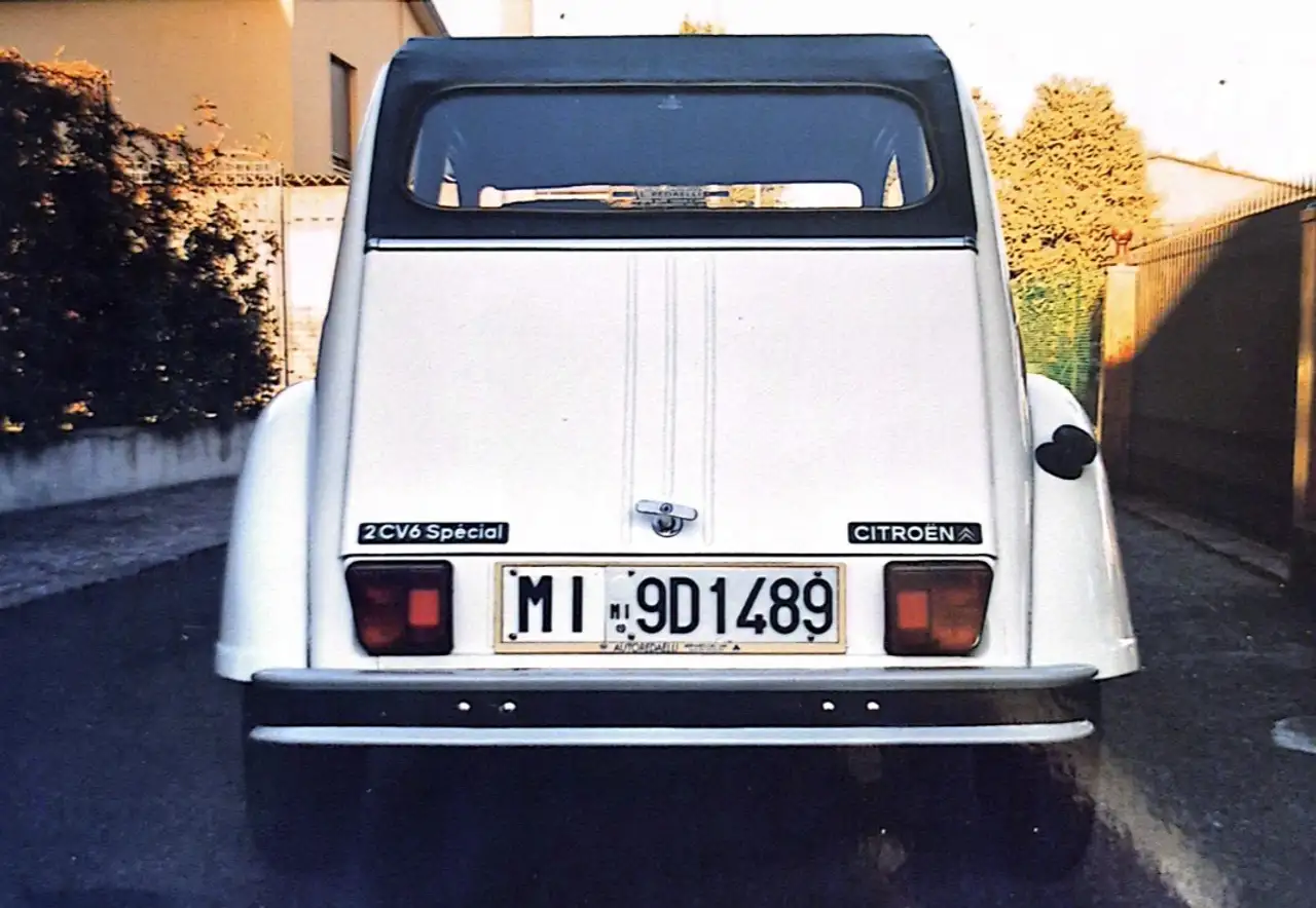 Citroen 2CV6 0.6 Special, foto 3