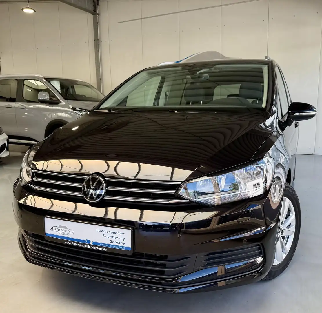 Volkswagen Touran Autom., *Navi *ACC *7-Sitzer *AHK Zwart - 2