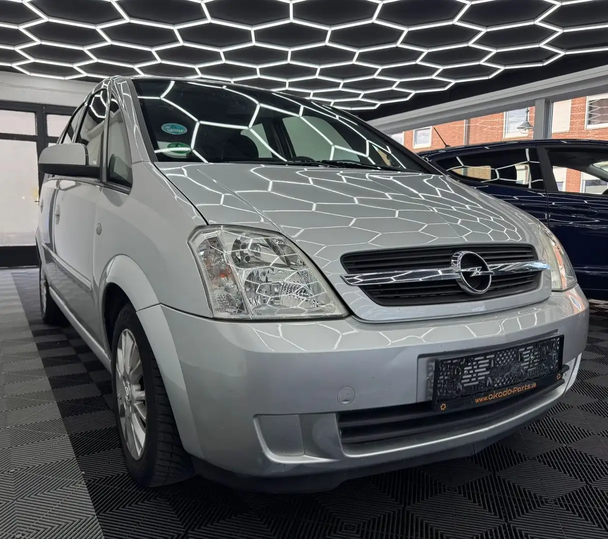 Opel Meriva 1.6 * AUTOMATIK * HU NEU * SERVICE NEU Plateado - 1